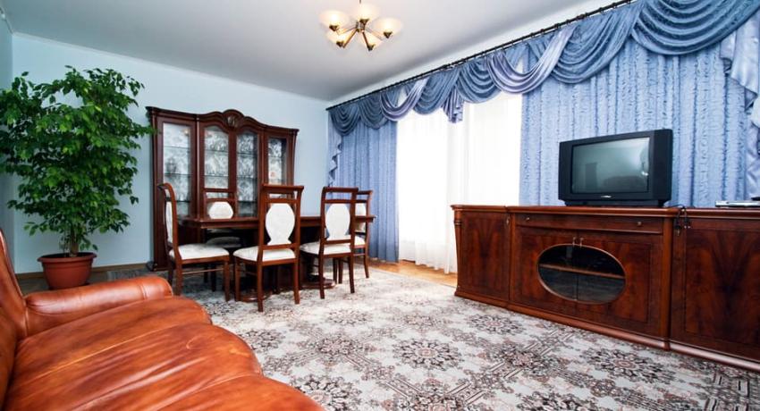 Гостиная номера 2 местный 2 комнатный Апартамент санатория Россия в Ессентуках
